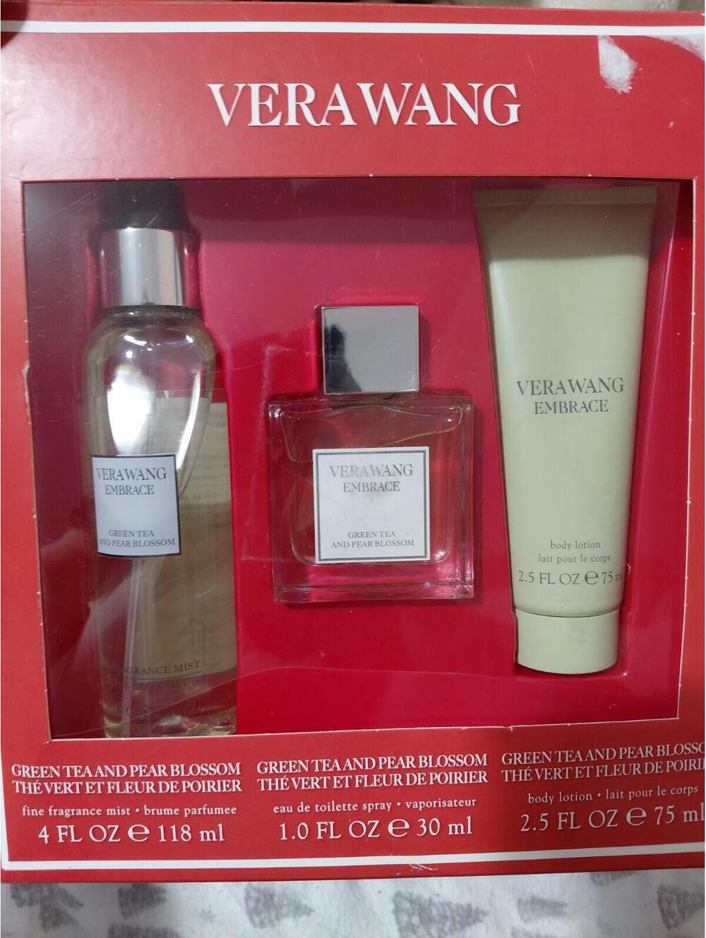 Vera Wang 3 Piece Set green tea And Pear